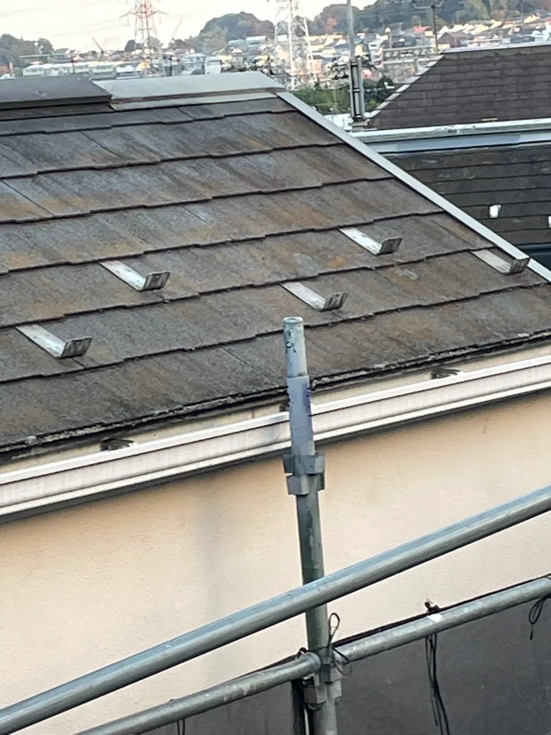 こちらもよく見ると欠けています…