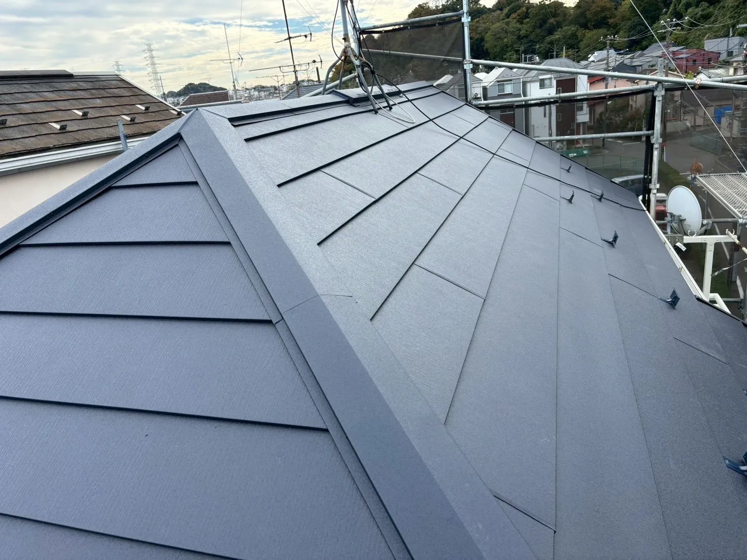 綺麗にカバーされました。これで雨漏りも安心です！